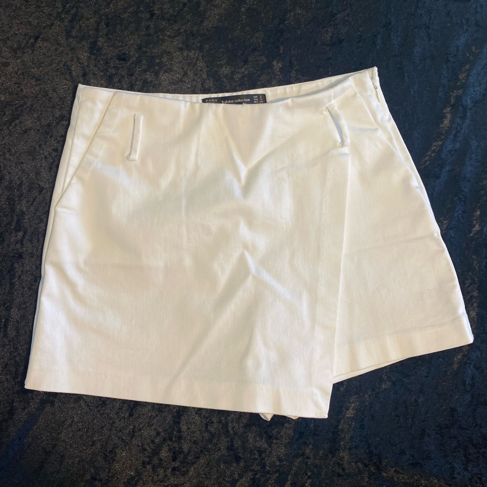 Zara White Women's Skort Shorts